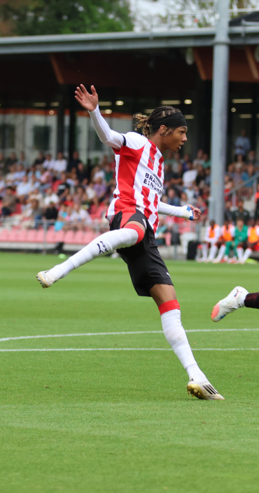 Gino Verhulst (PSV): 'Toernooi winnen blijft voornaamste doel'