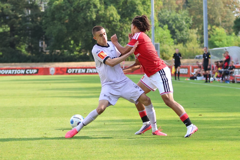 Manchester United FC - Adelaide United FC