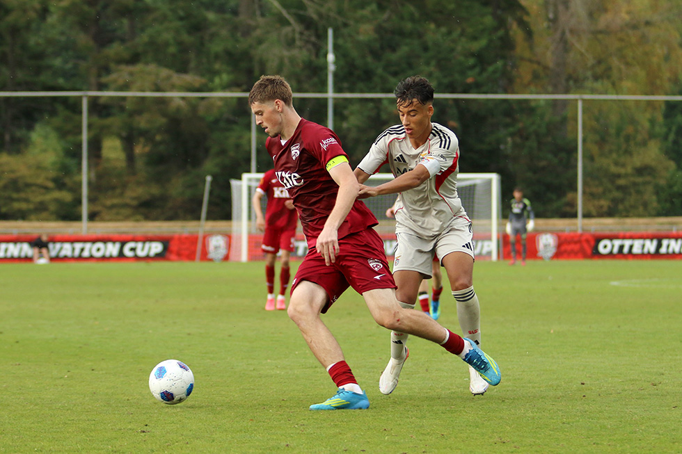 Adelaide United FC - SL Benfica