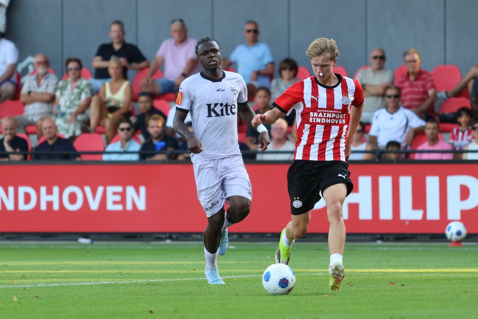 PSV - Adelaide United FC