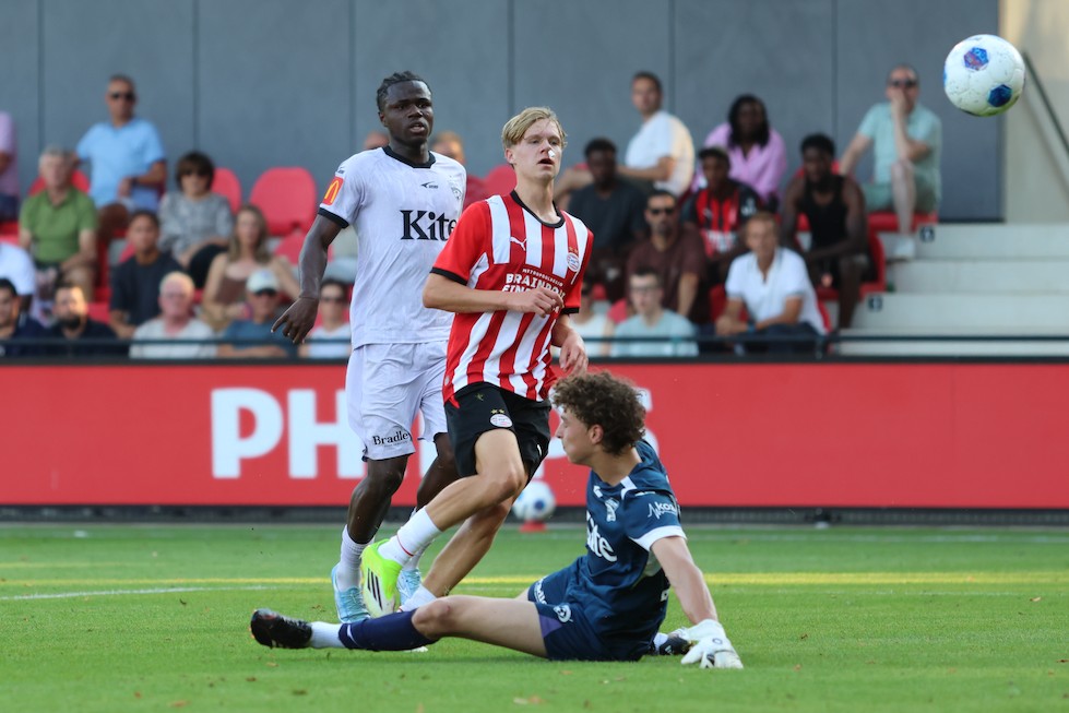 PSV - Adelaide United FC