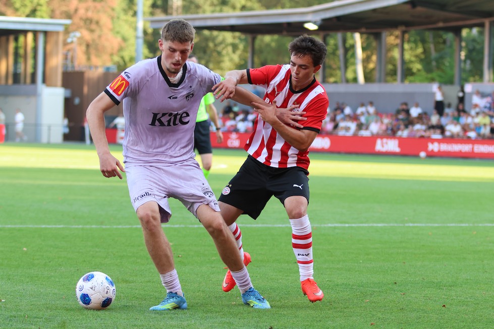 PSV - Adelaide United FC