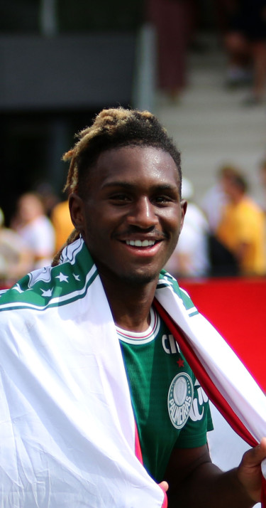 Palmeiras Midfielder Embraces Winning Mentality: “The Only Option Is to Win”
